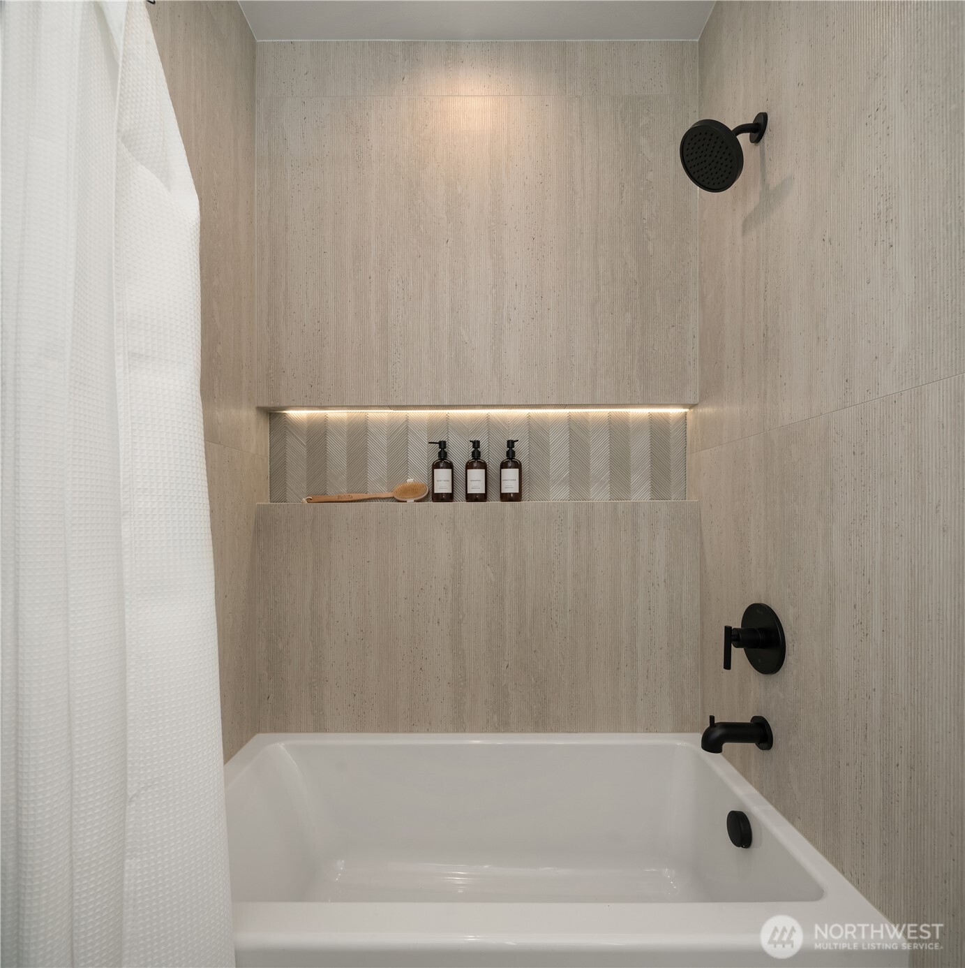 7324 7th Place SW #B, Seattle, WA 98106