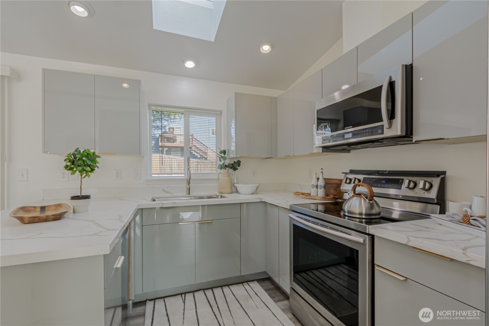 17329 73rd Ave Ne , Arlington, WA 98223