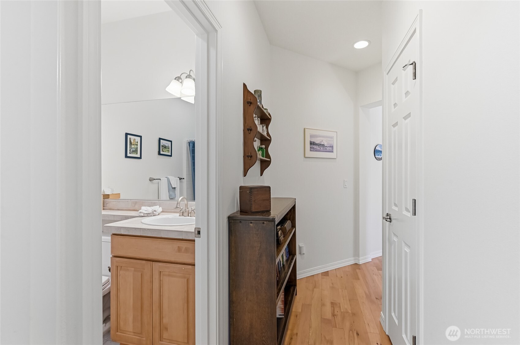 24264 NE Vine Maple Way , Redmond, WA 98053