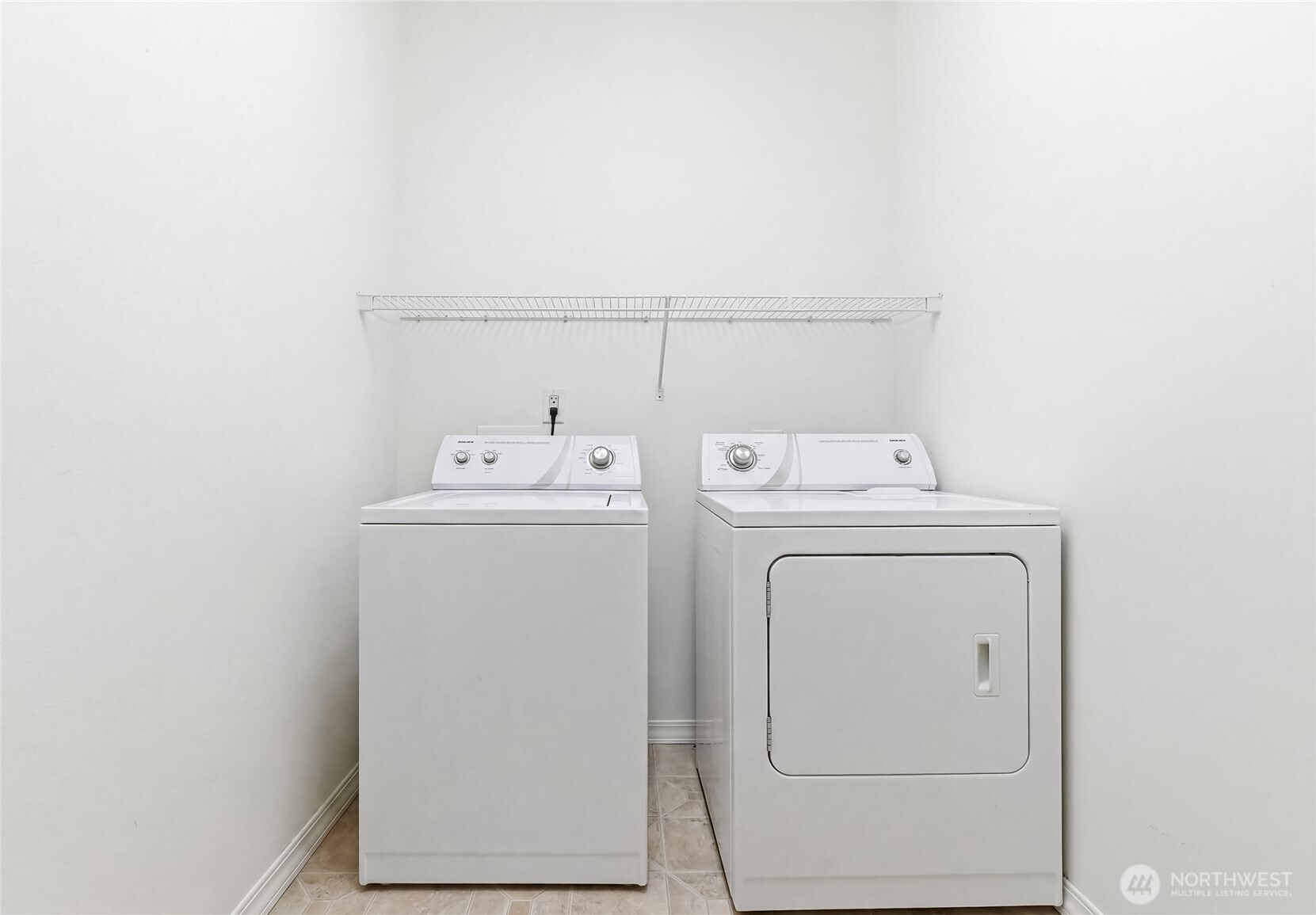 24264 NE Vine Maple Way , Redmond, WA 98053