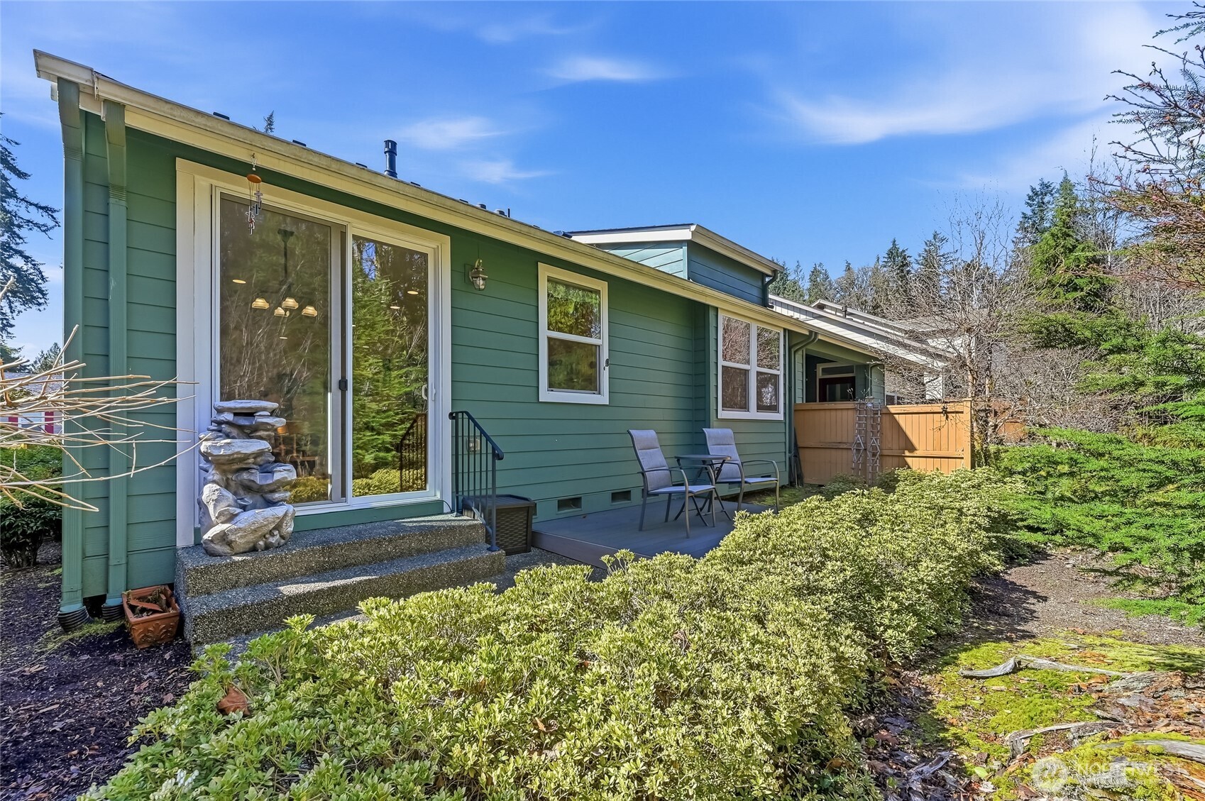 24264 NE Vine Maple Way , Redmond, WA 98053