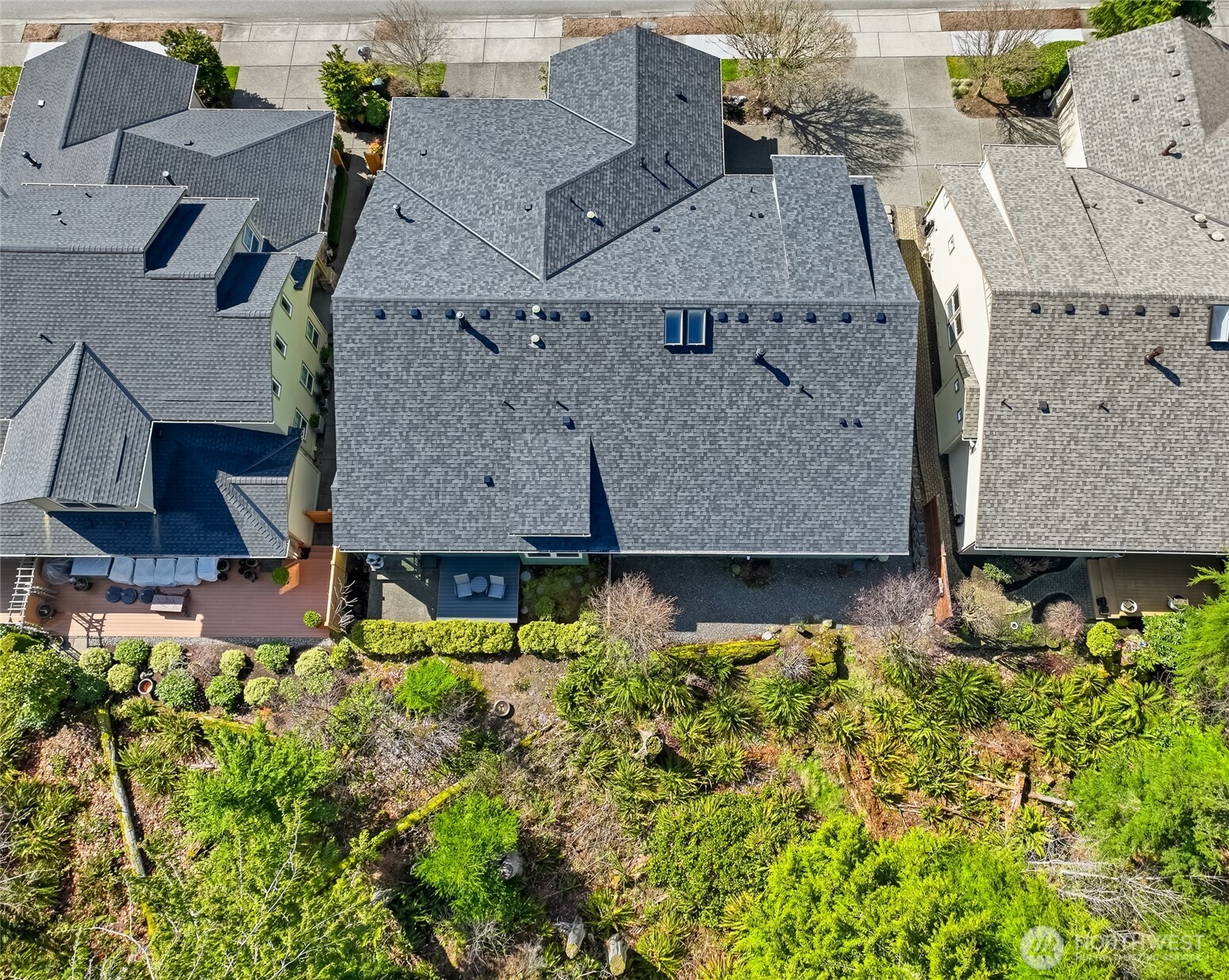 24264 NE Vine Maple Way , Redmond, WA 98053