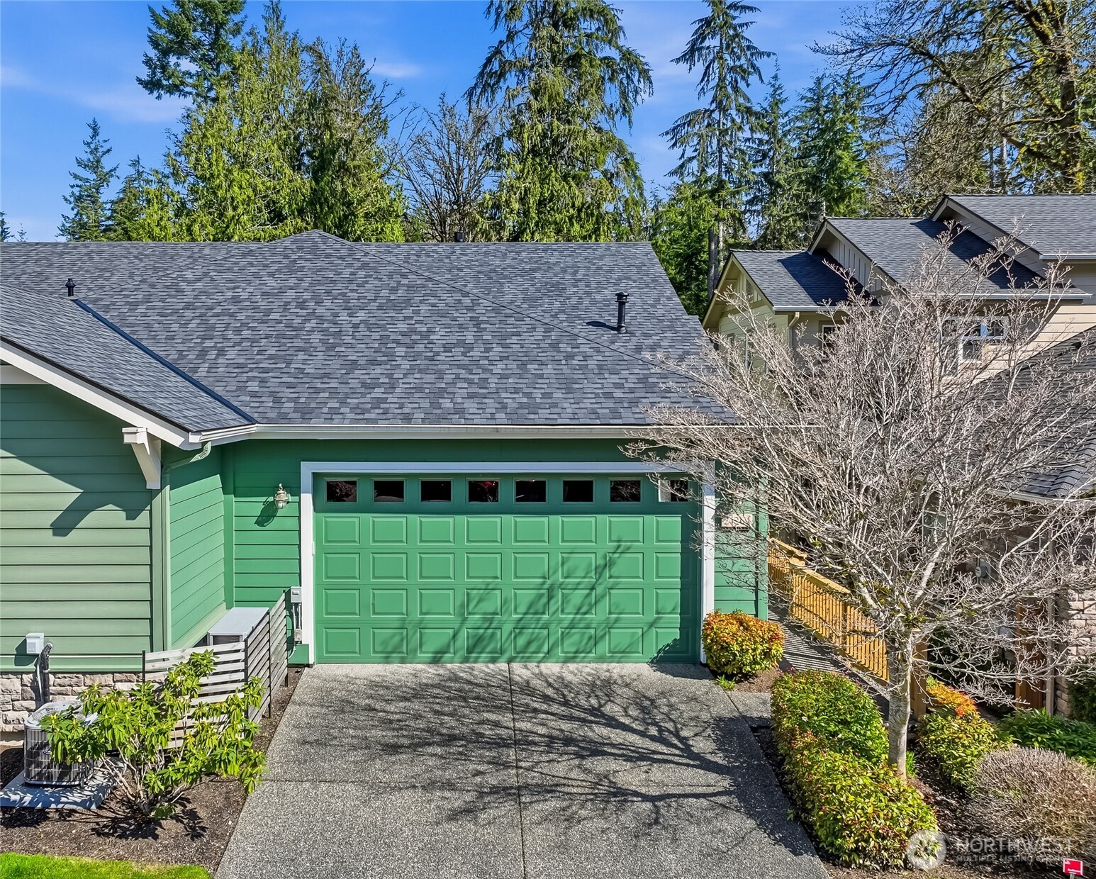 24264 NE Vine Maple Way , Redmond, WA 98053