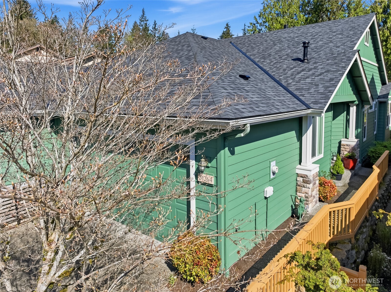 24264 NE Vine Maple Way , Redmond, WA 98053