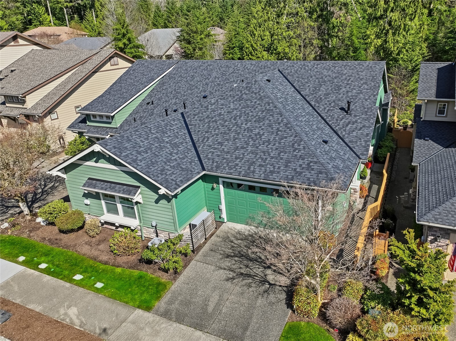 24264 NE Vine Maple Way , Redmond, WA 98053