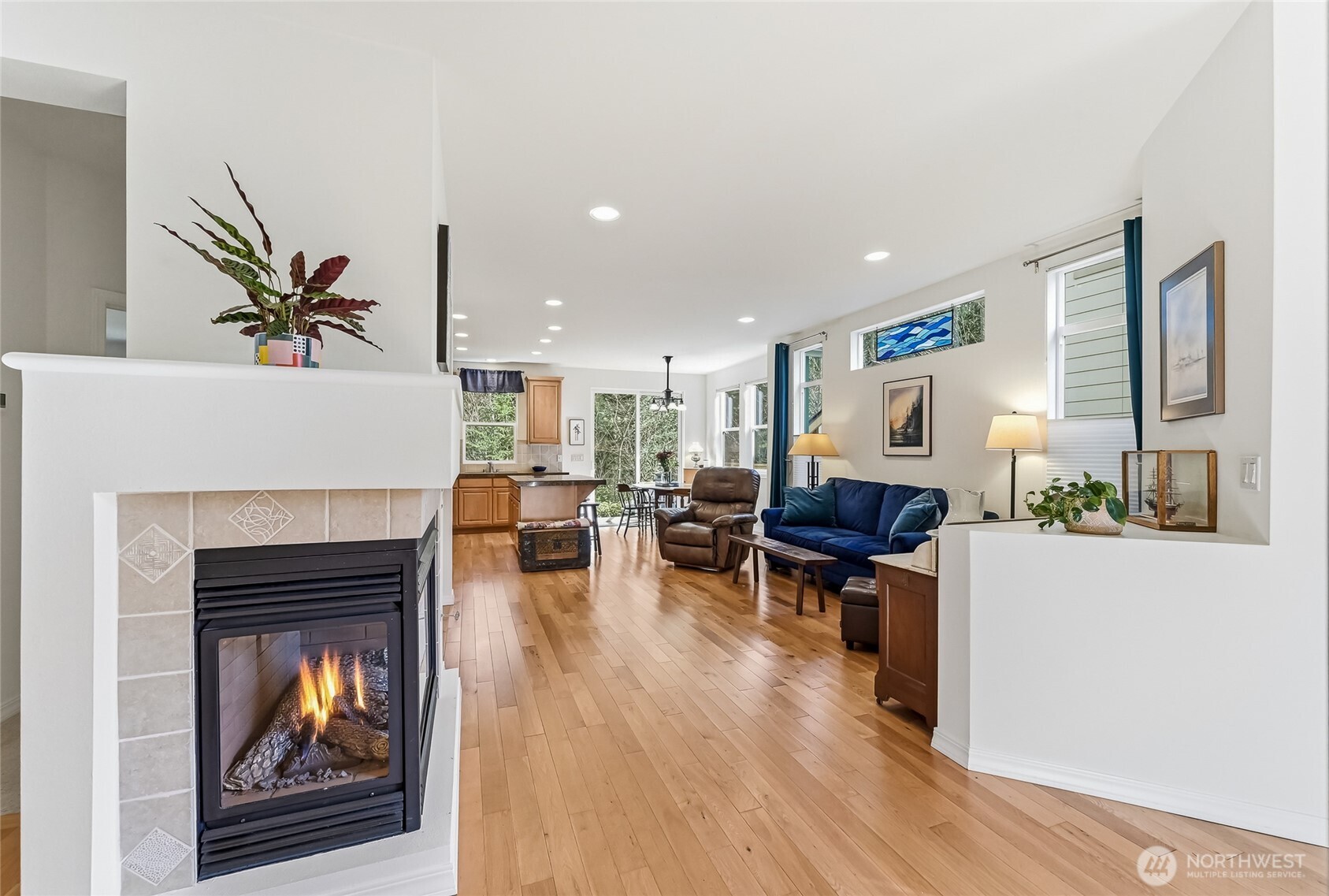 24264 NE Vine Maple Way , Redmond, WA 98053