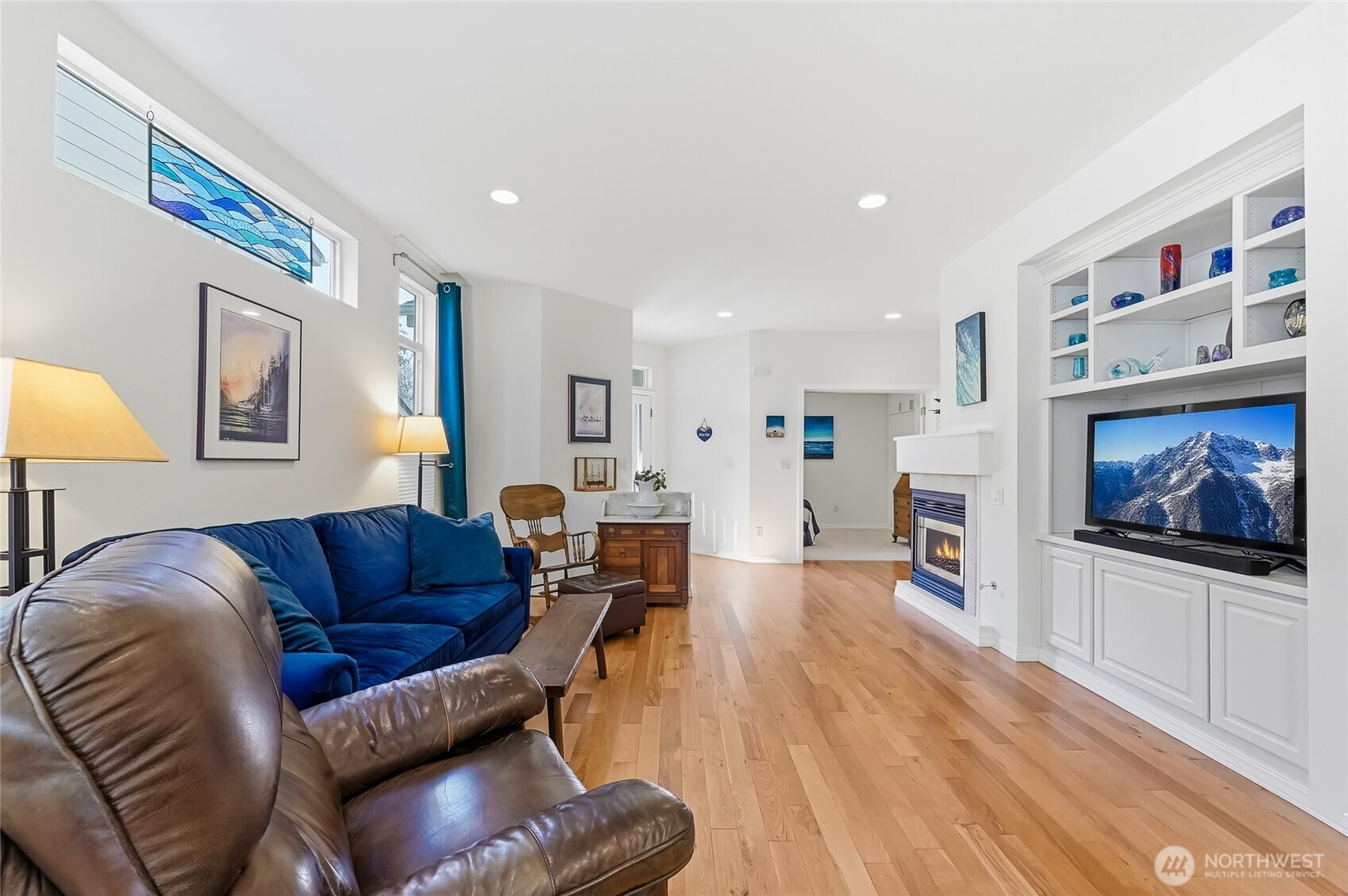 24264 NE Vine Maple Way , Redmond, WA 98053