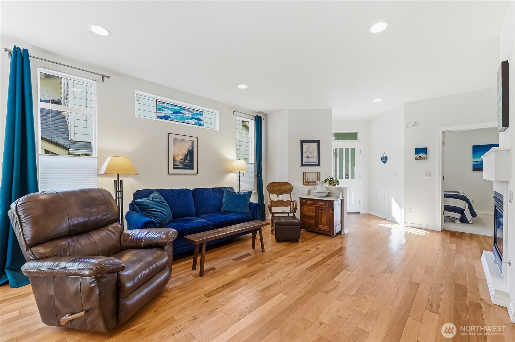 24264 NE Vine Maple Way , Redmond, WA 98053