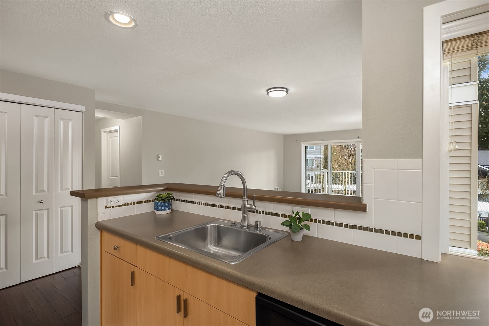 16101 Bothell Everett Highway #F202, Mill Creek, WA 98012