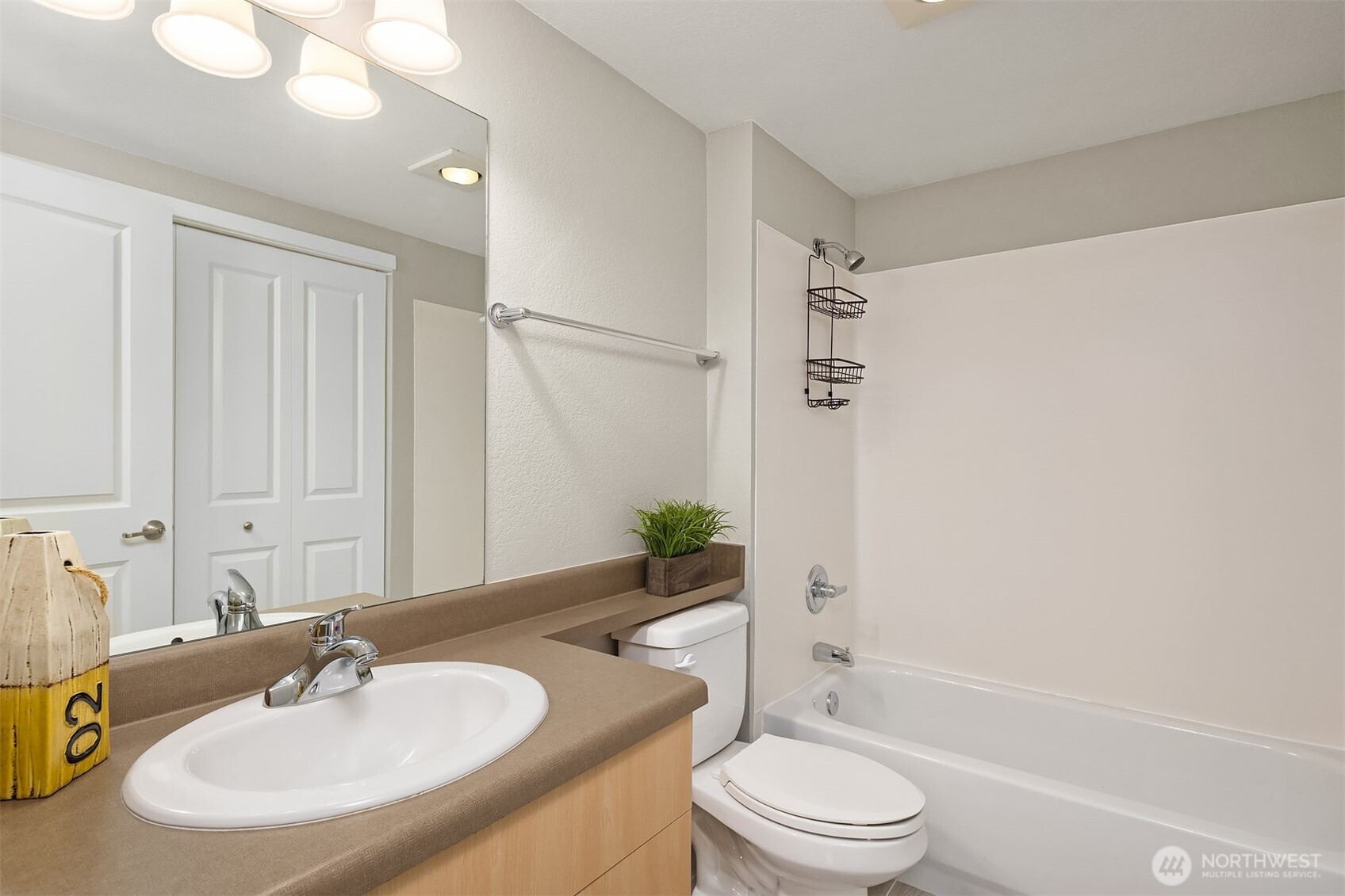 16101 Bothell Everett Highway #F202, Mill Creek, WA 98012