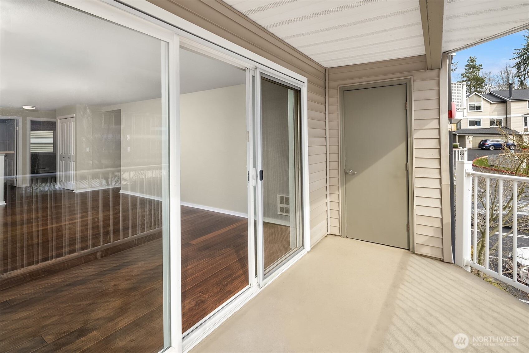 16101 Bothell Everett Highway #F202, Mill Creek, WA 98012