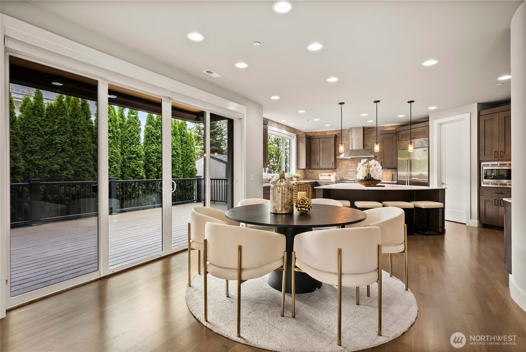 10933 NE 60th Street , Kirkland, WA 98033