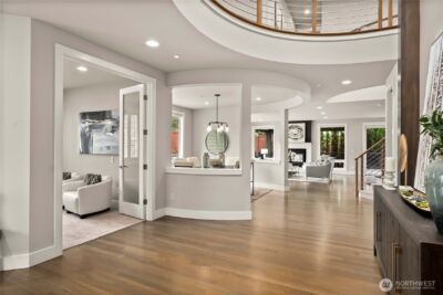 10933 NE 60th Street , Kirkland, WA 98033 - Photo 2