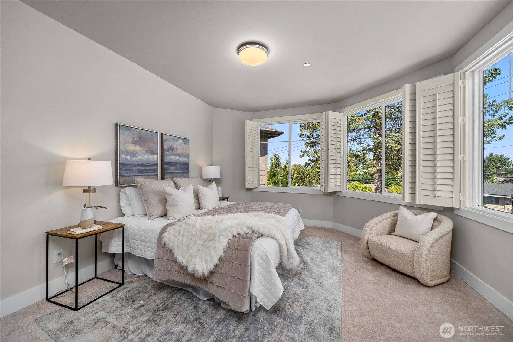 10933 NE 60th Street , Kirkland, WA 98033