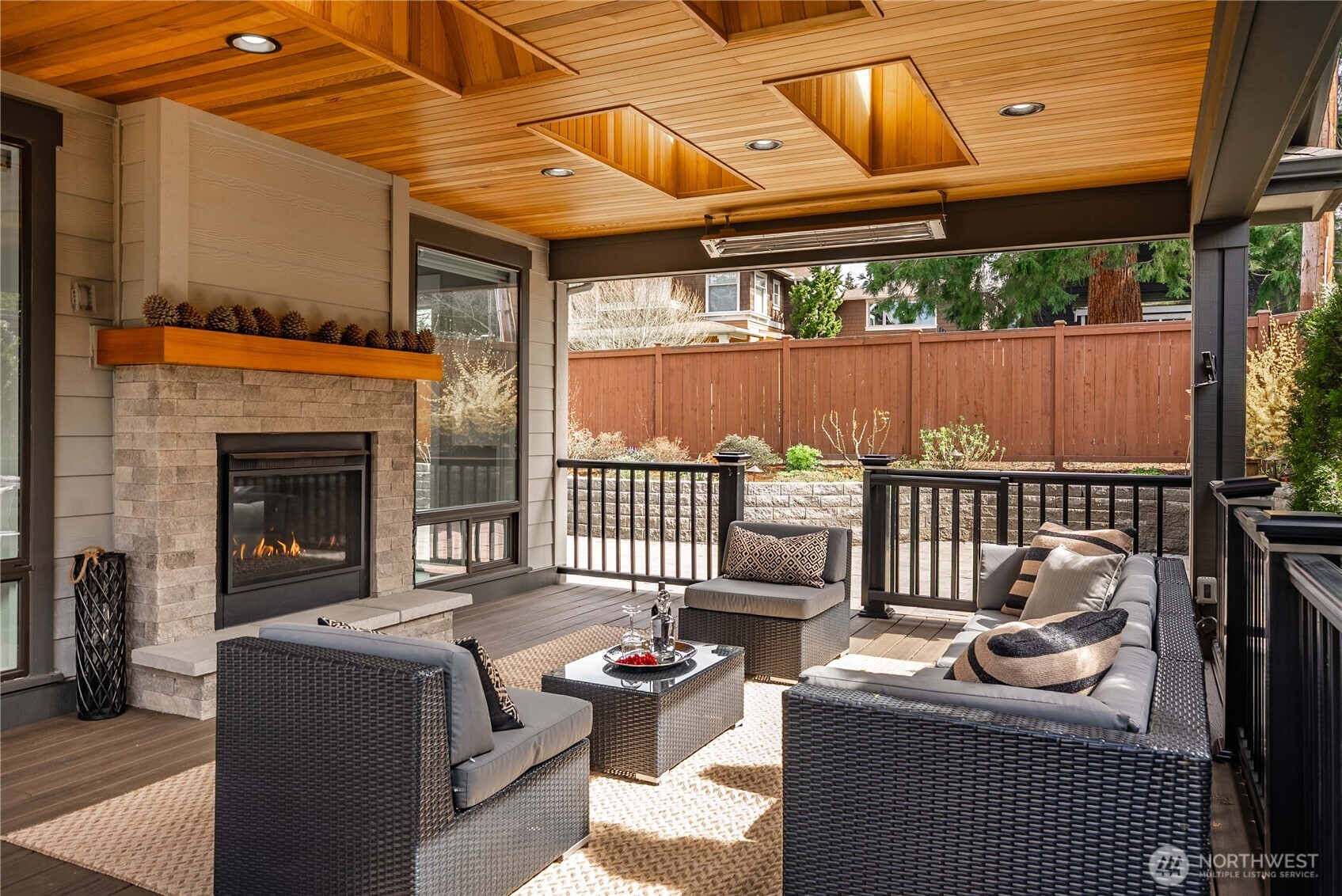 10933 NE 60th Street , Kirkland, WA 98033