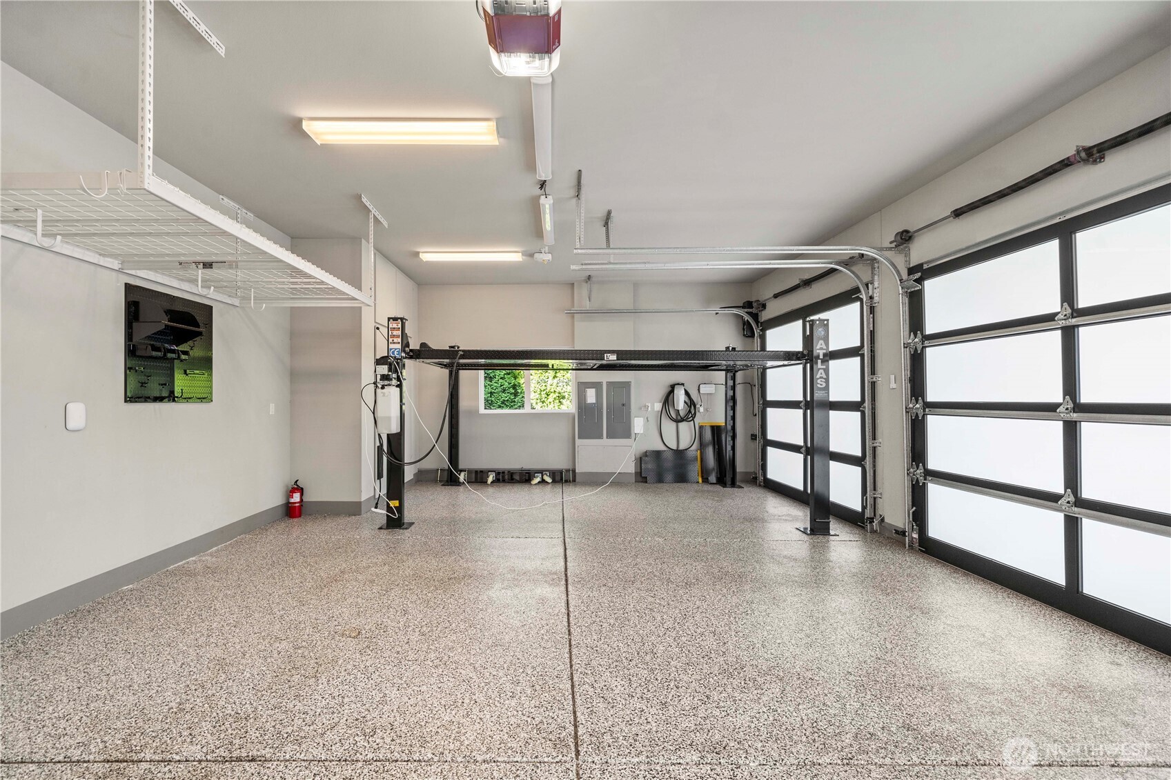 10933 NE 60th Street , Kirkland, WA 98033