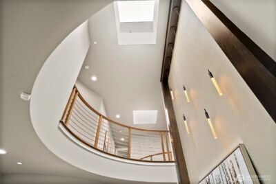 10933 NE 60th Street , Kirkland, WA 98033 - Photo 6