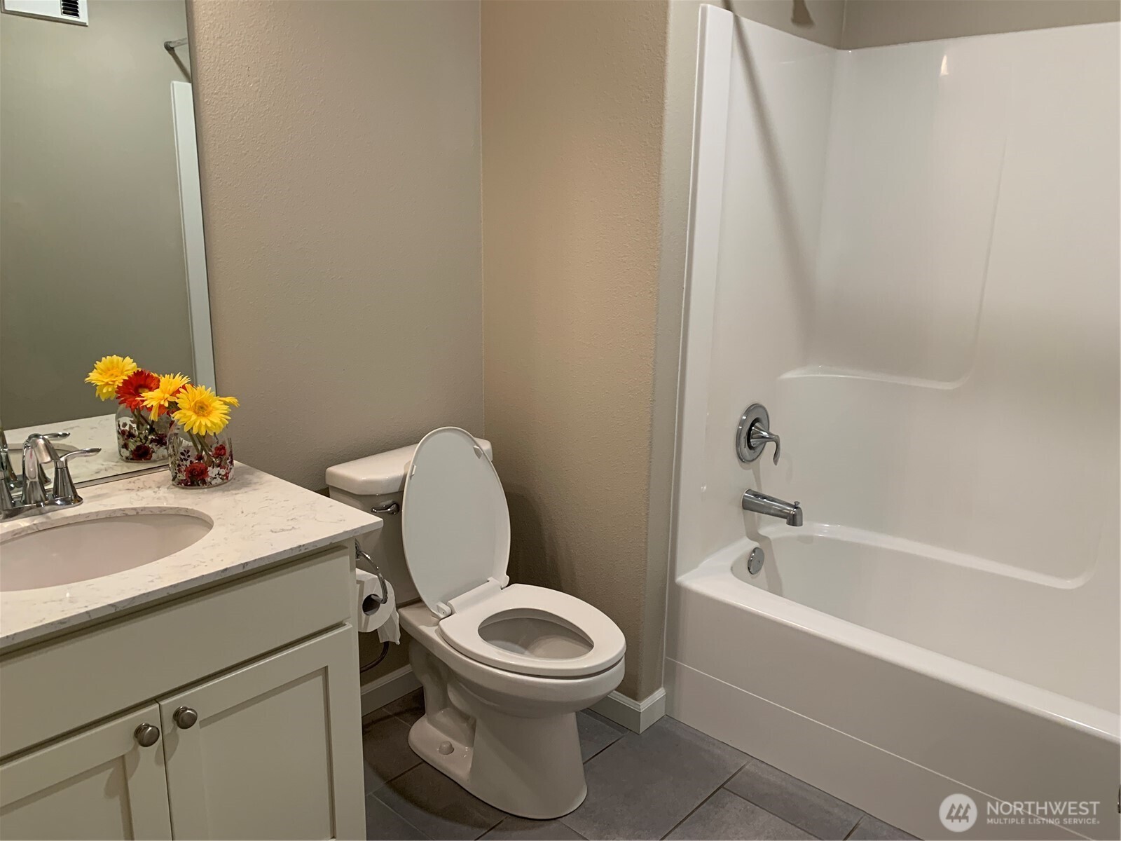 6521 31st Avenue SW, Seattle, WA 98126-3134