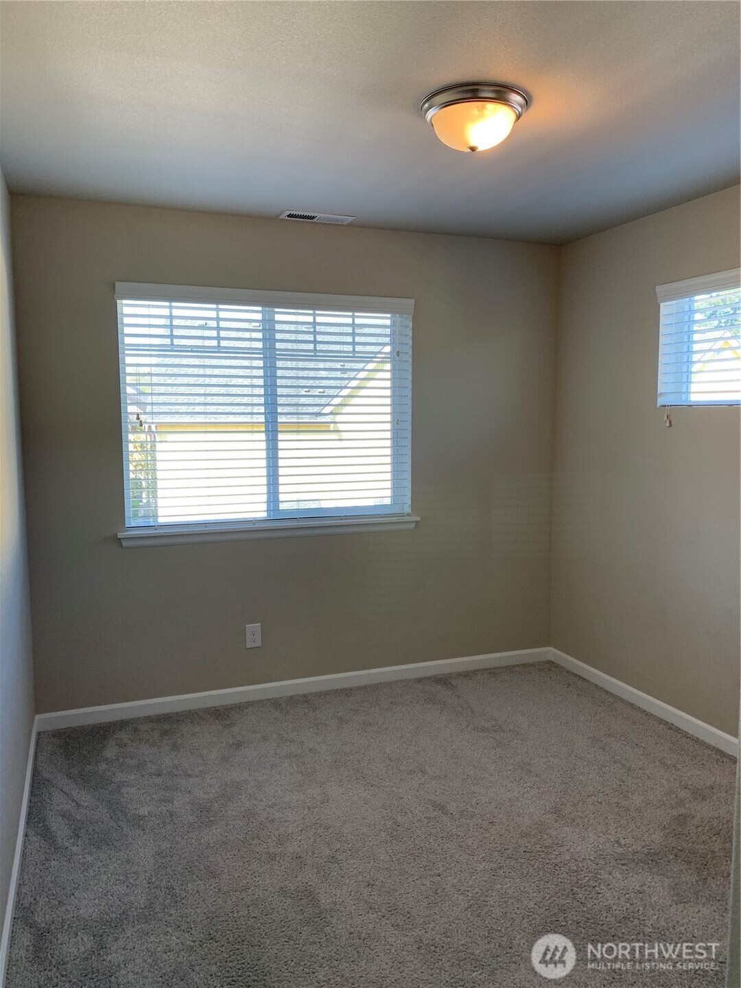 6521 31st Avenue SW, Seattle, WA 98126-3134