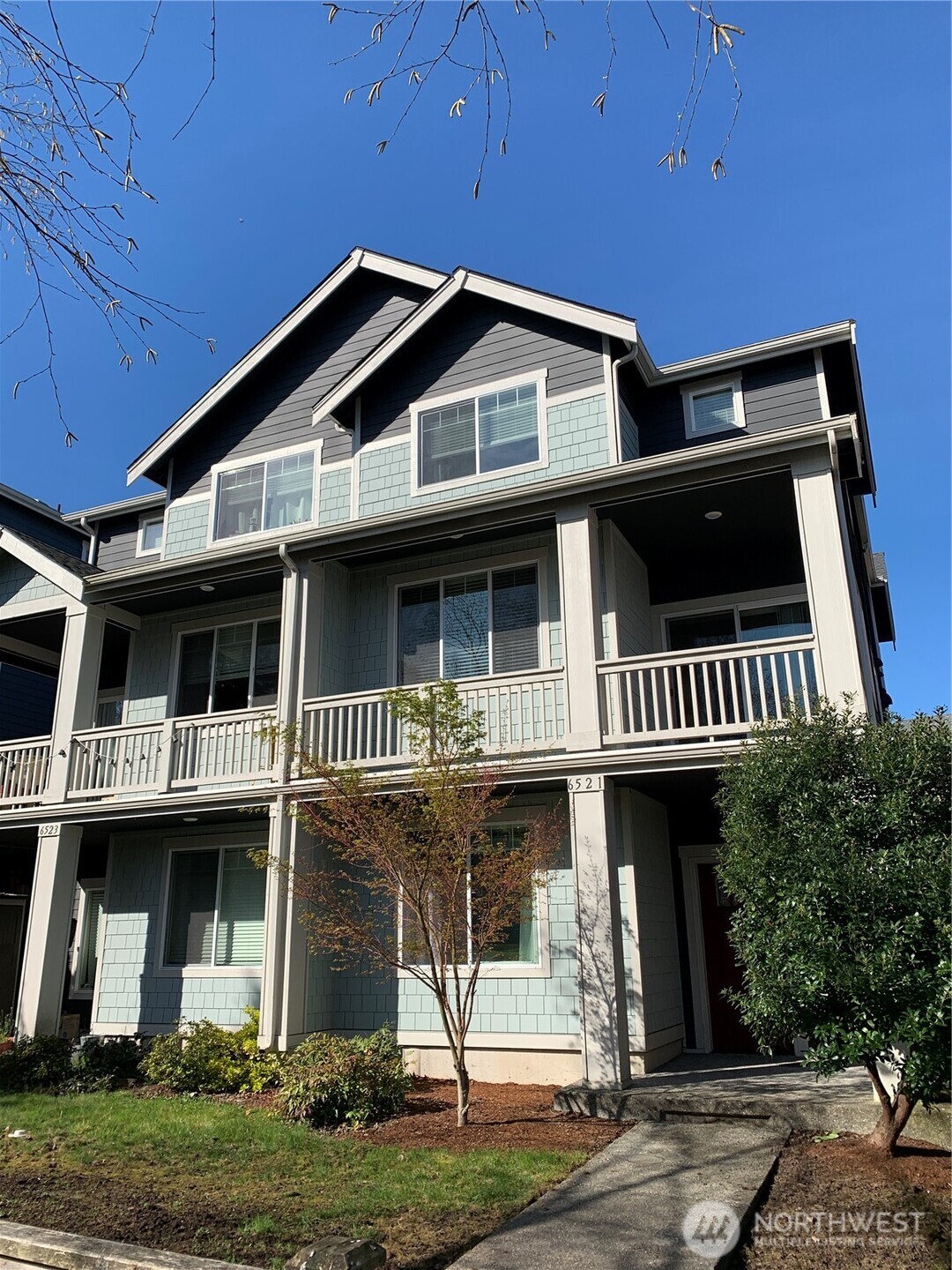 6521 31st Avenue SW, Seattle, WA 98126-3134