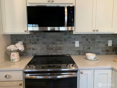 6521 31st Avenue SW, Seattle, WA 98126-3134 - Photo 3