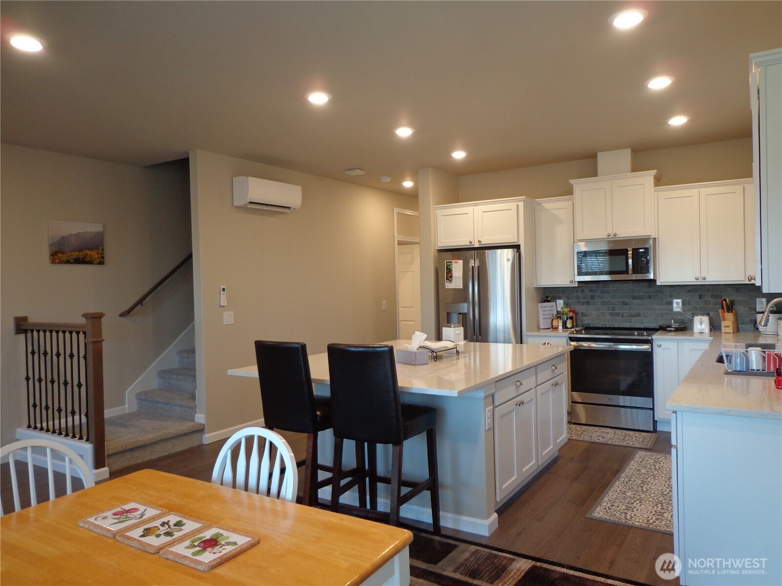 6521 31st Avenue SW, Seattle, WA 98126-3134