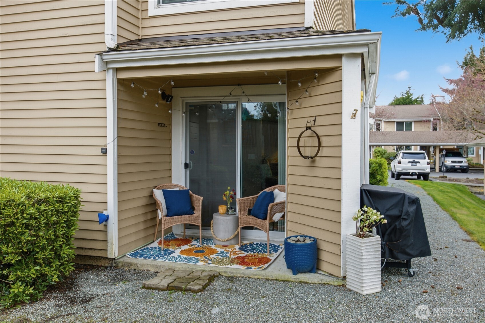 23712 13th Place S #1006, Des Moines, WA 98198