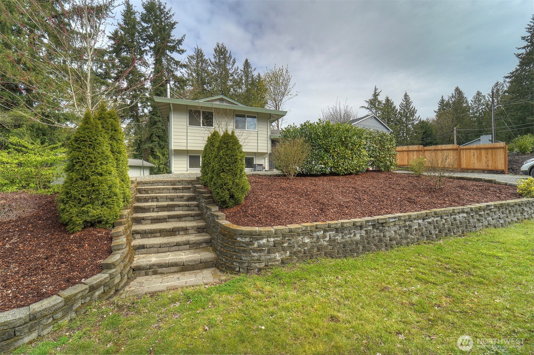 7630 NE Beachwood Avenue , Poulsbo, WA 98370