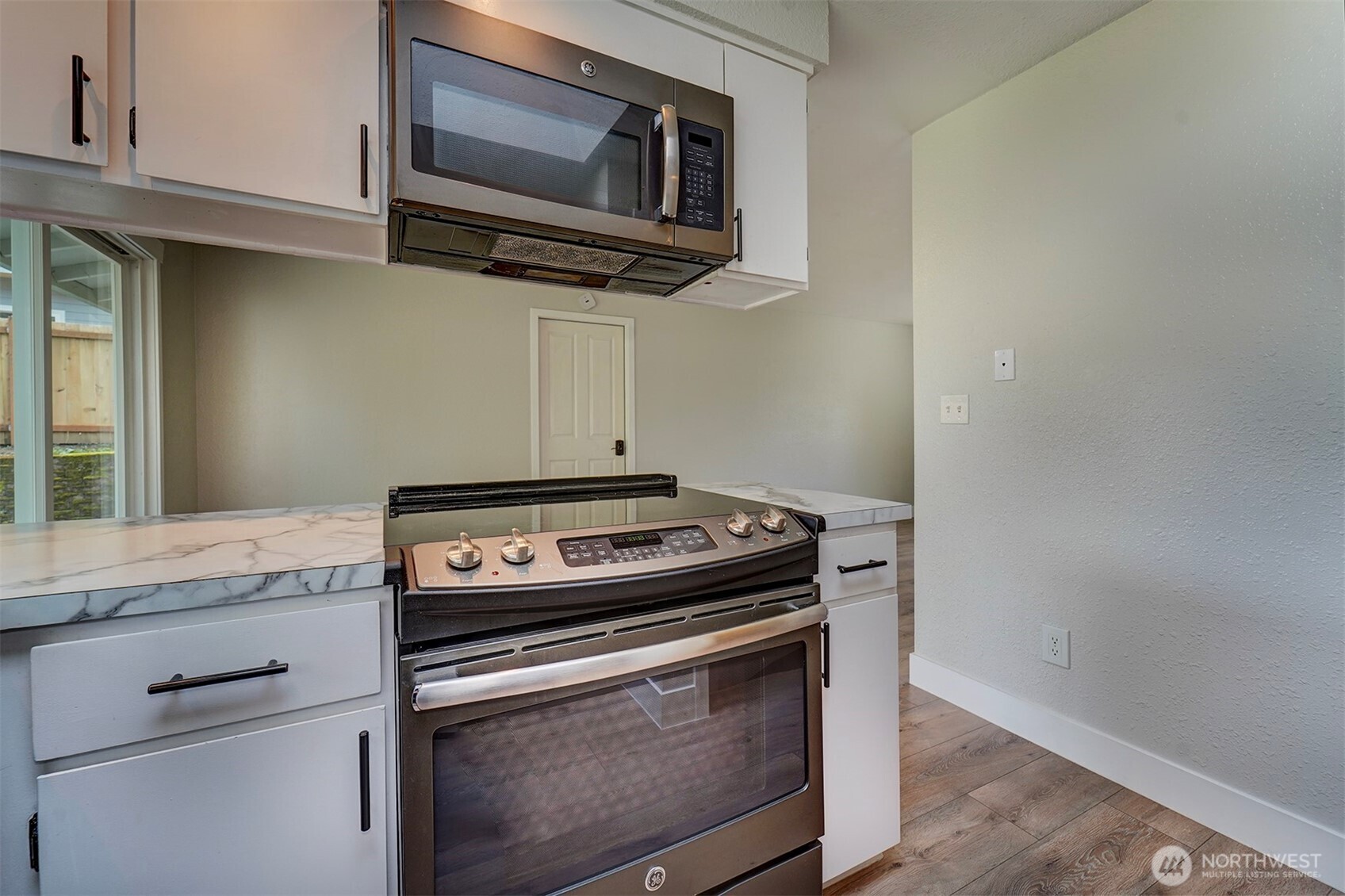 7630 NE Beachwood Avenue , Poulsbo, WA 98370