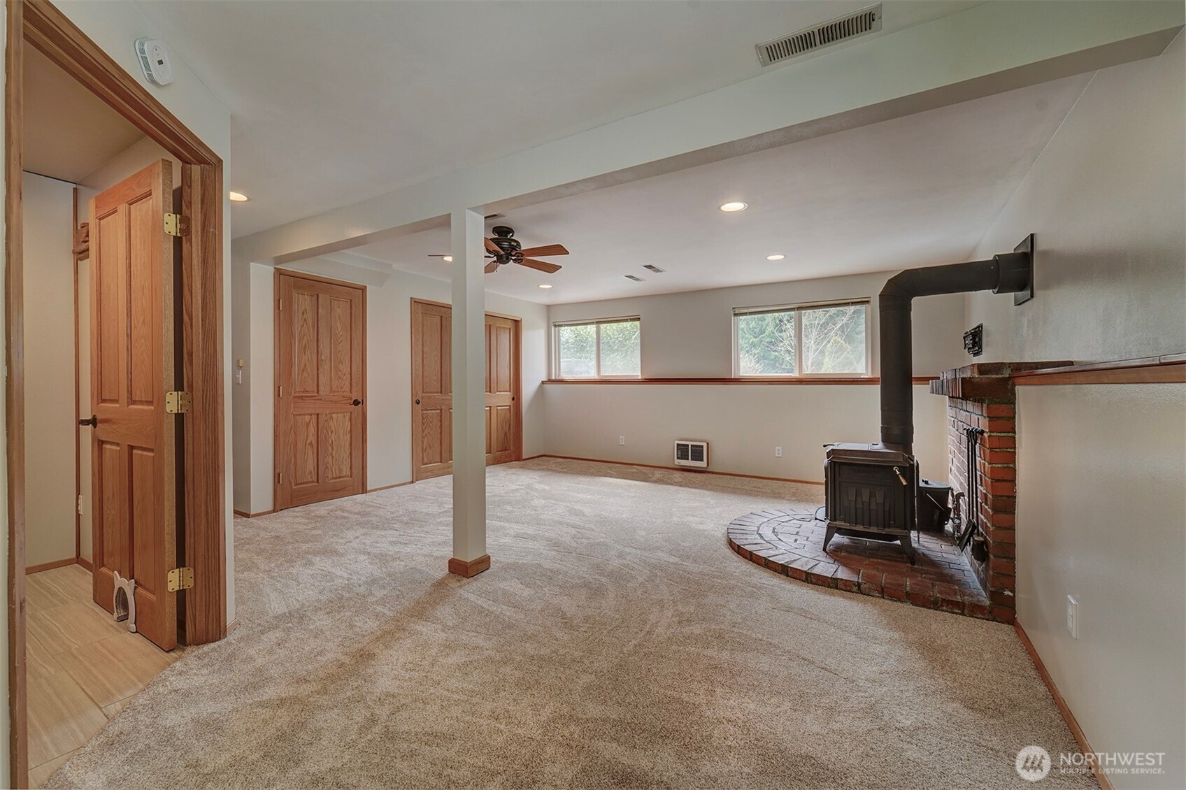 7630 NE Beachwood Avenue , Poulsbo, WA 98370