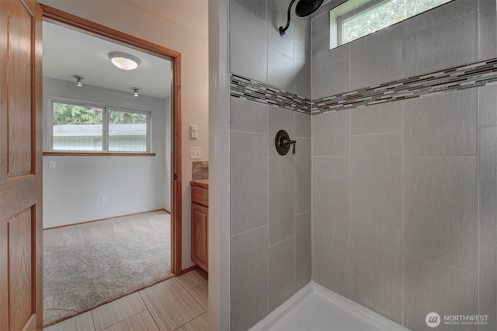 7630 NE Beachwood Avenue , Poulsbo, WA 98370