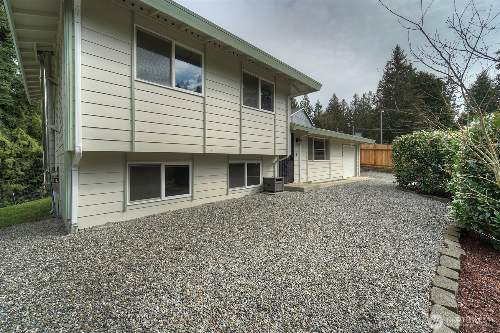 7630 NE Beachwood Avenue , Poulsbo, WA 98370