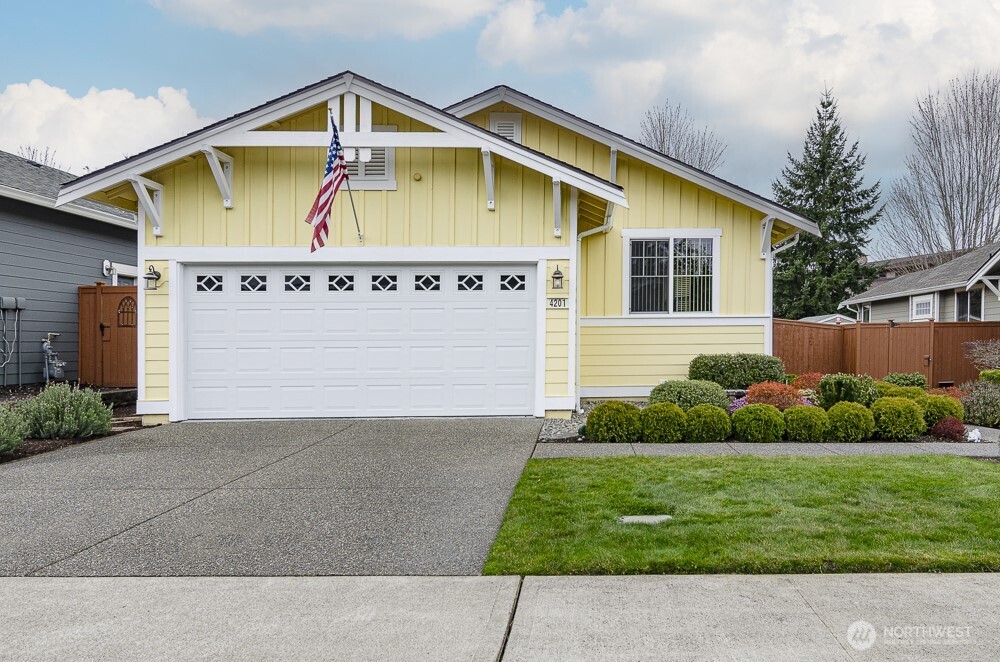4201 Bainbridge Court NE, Lacey, WA 98516