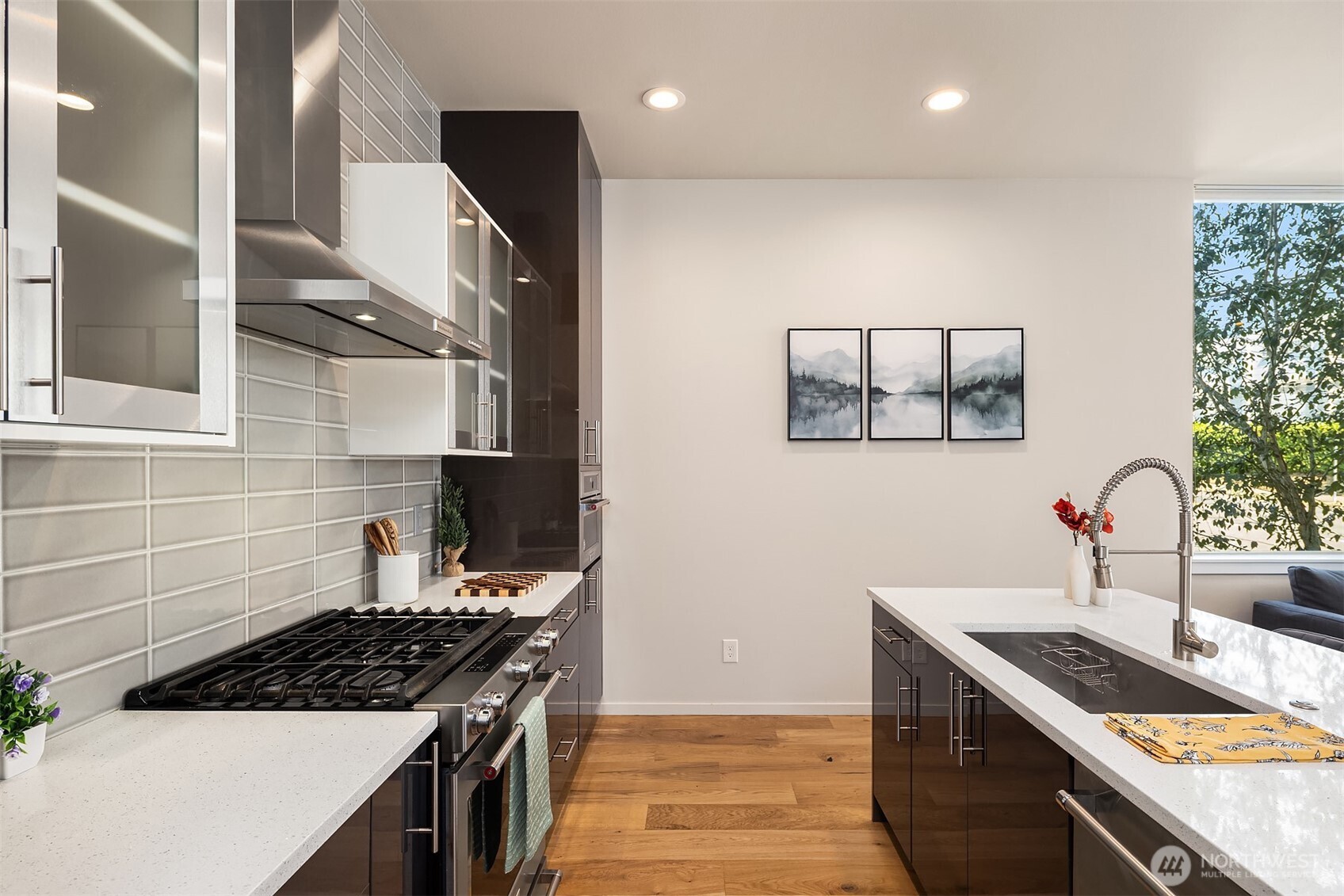 6221 20th Avenue NW, Seattle, WA 98107