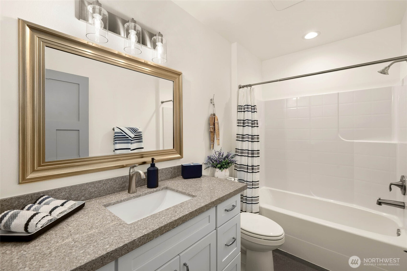 11316 Laurel Place , Anderson Island, WA 98303