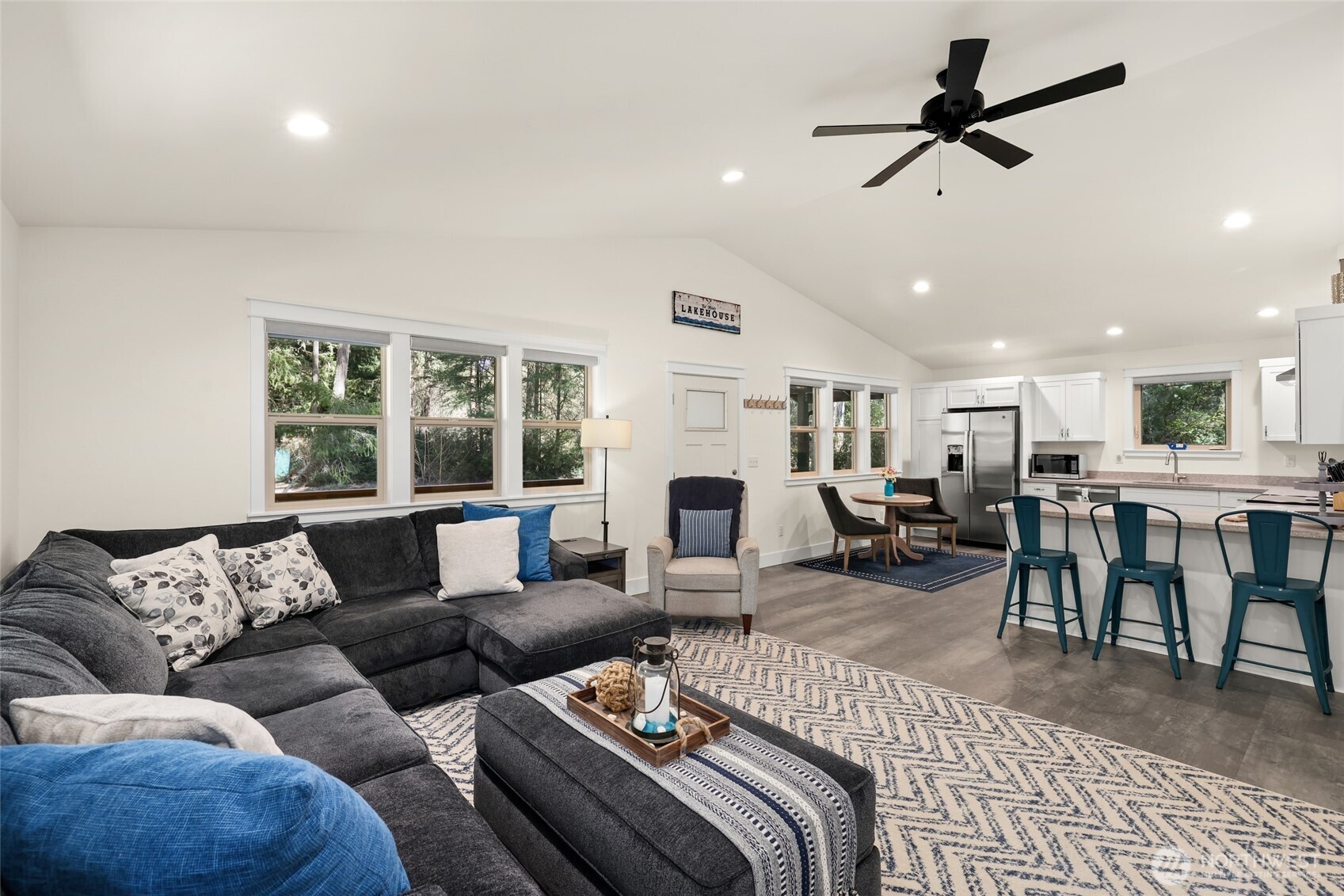 11316 Laurel Place , Anderson Island, WA 98303