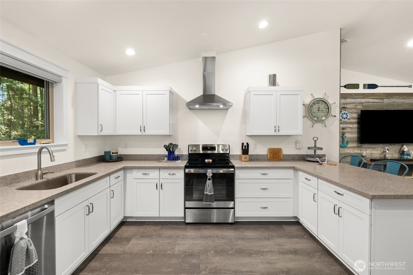 11316 Laurel Place , Anderson Island, WA 98303