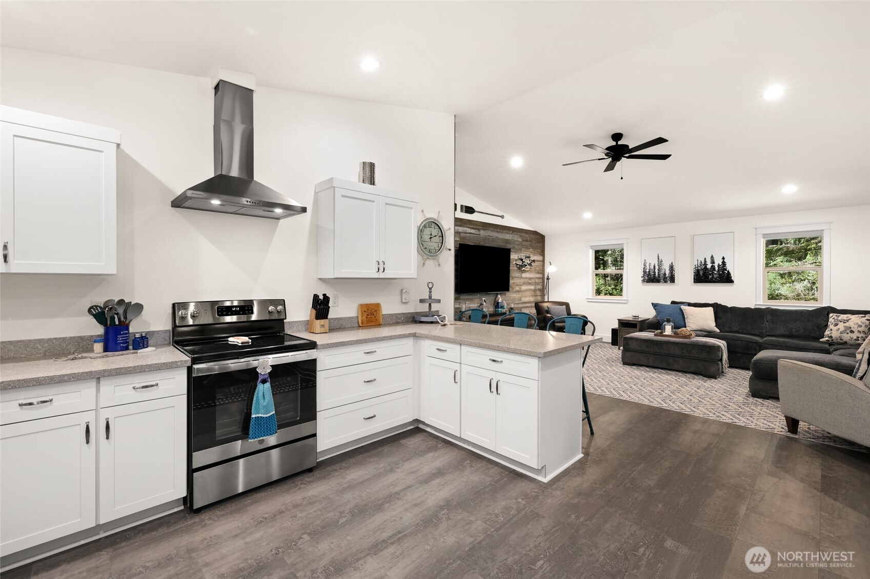 11316 Laurel Place , Anderson Island, WA 98303