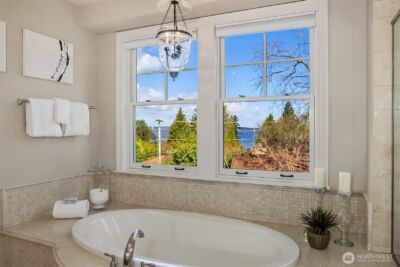 2212 77th Avenue SE, Mercer Island, WA 98040 - Photo 23