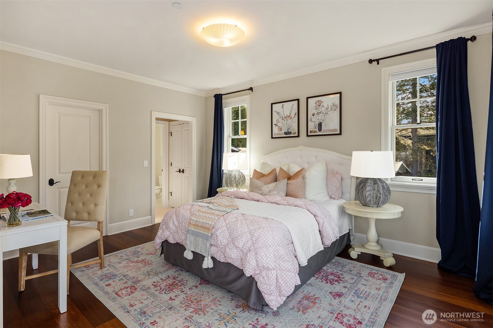 2212 77th Avenue SE, Mercer Island, WA 98040