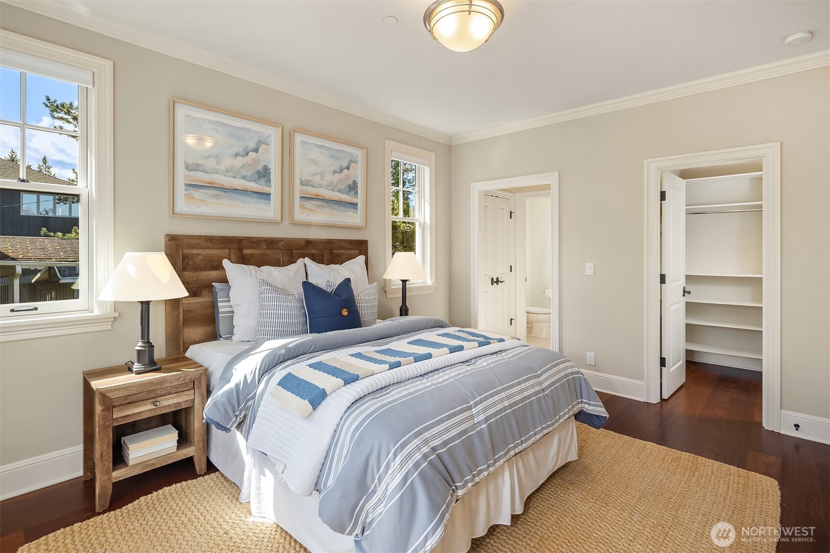 2212 77th Avenue SE, Mercer Island, WA 98040