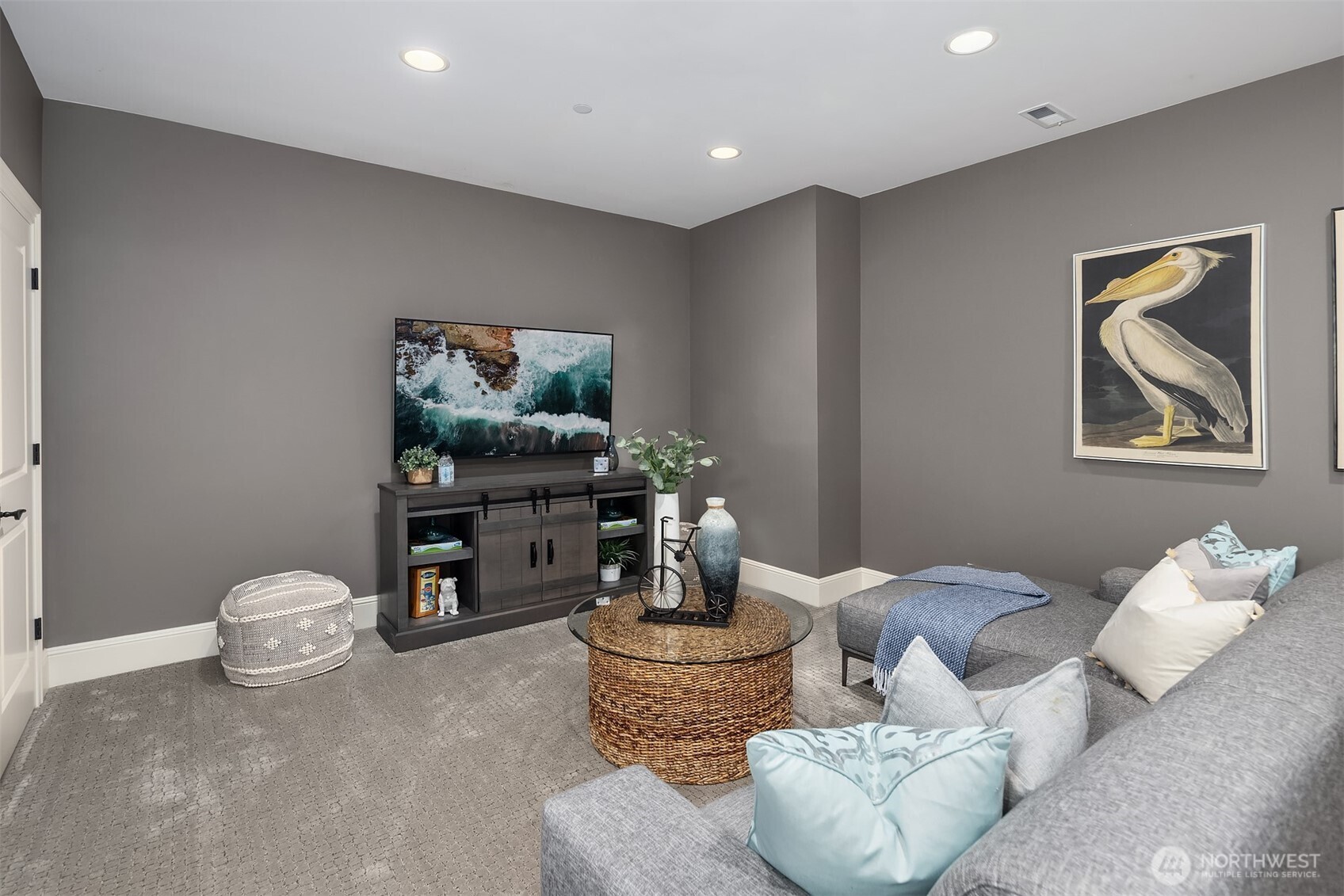 2212 77th Avenue SE, Mercer Island, WA 98040