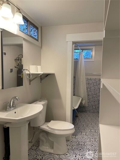 1522 Taylor Avenue N, Seattle, WA 98109 - Photo 11