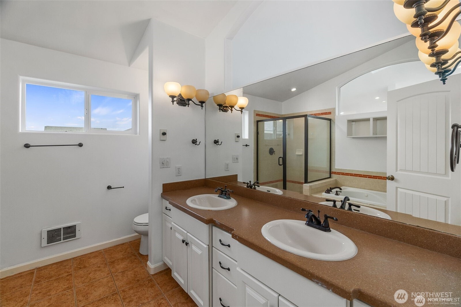 1029 S Sand Dune Avenue SW, Ocean Shores, WA 98569