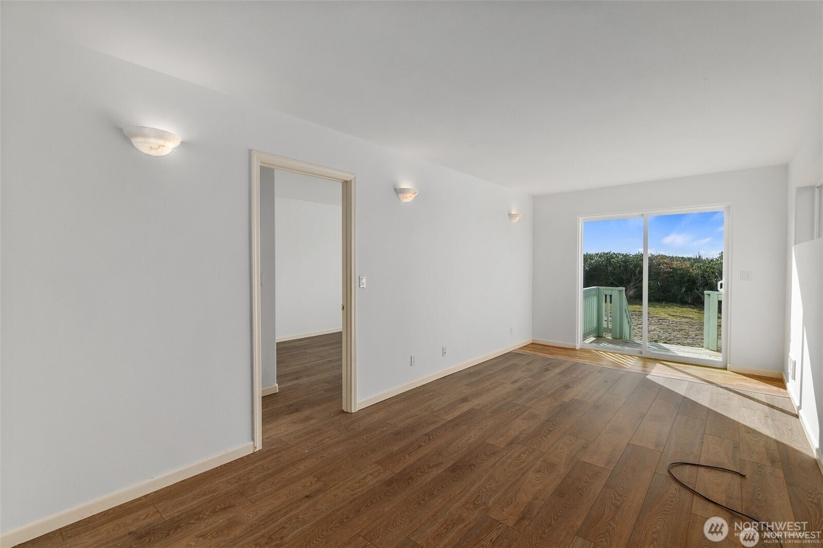 1029 S Sand Dune Avenue SW, Ocean Shores, WA 98569