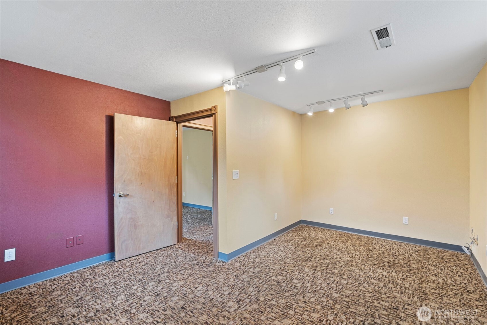 101 E Main Avenue , Morton, WA 98356