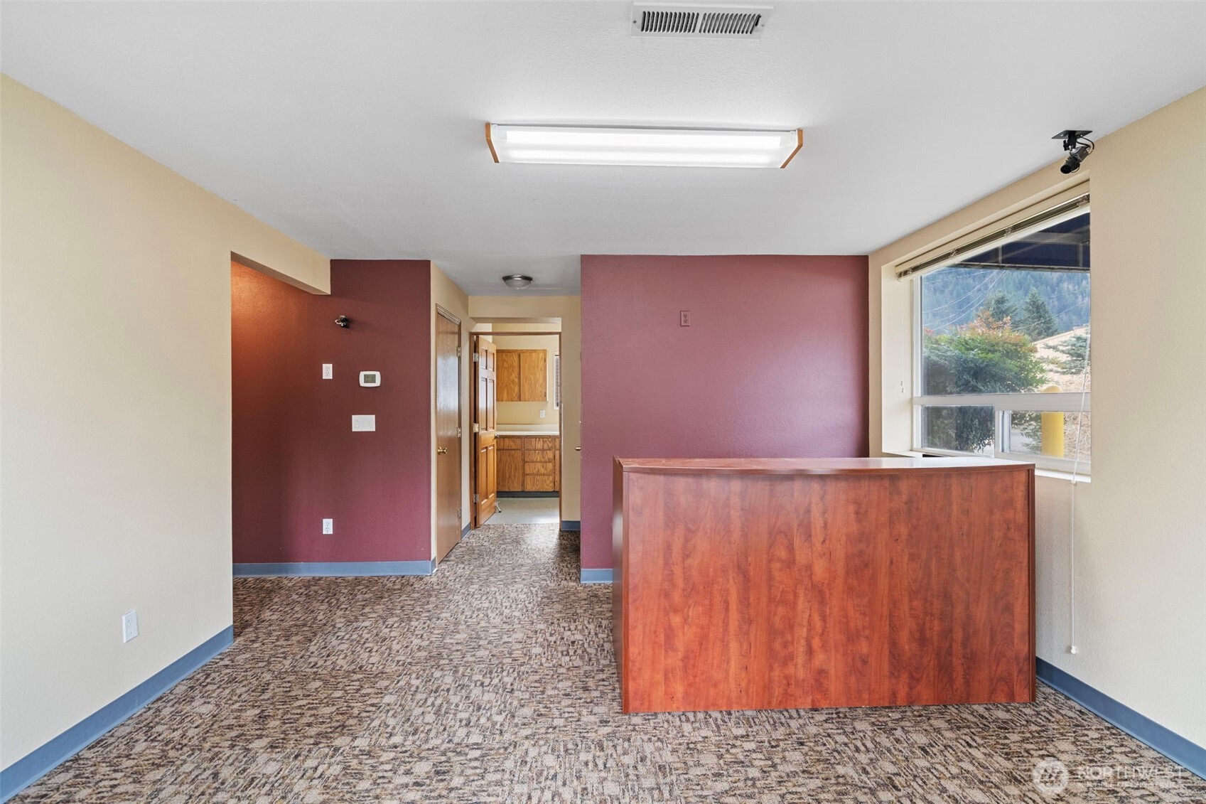 101 E Main Avenue , Morton, WA 98356