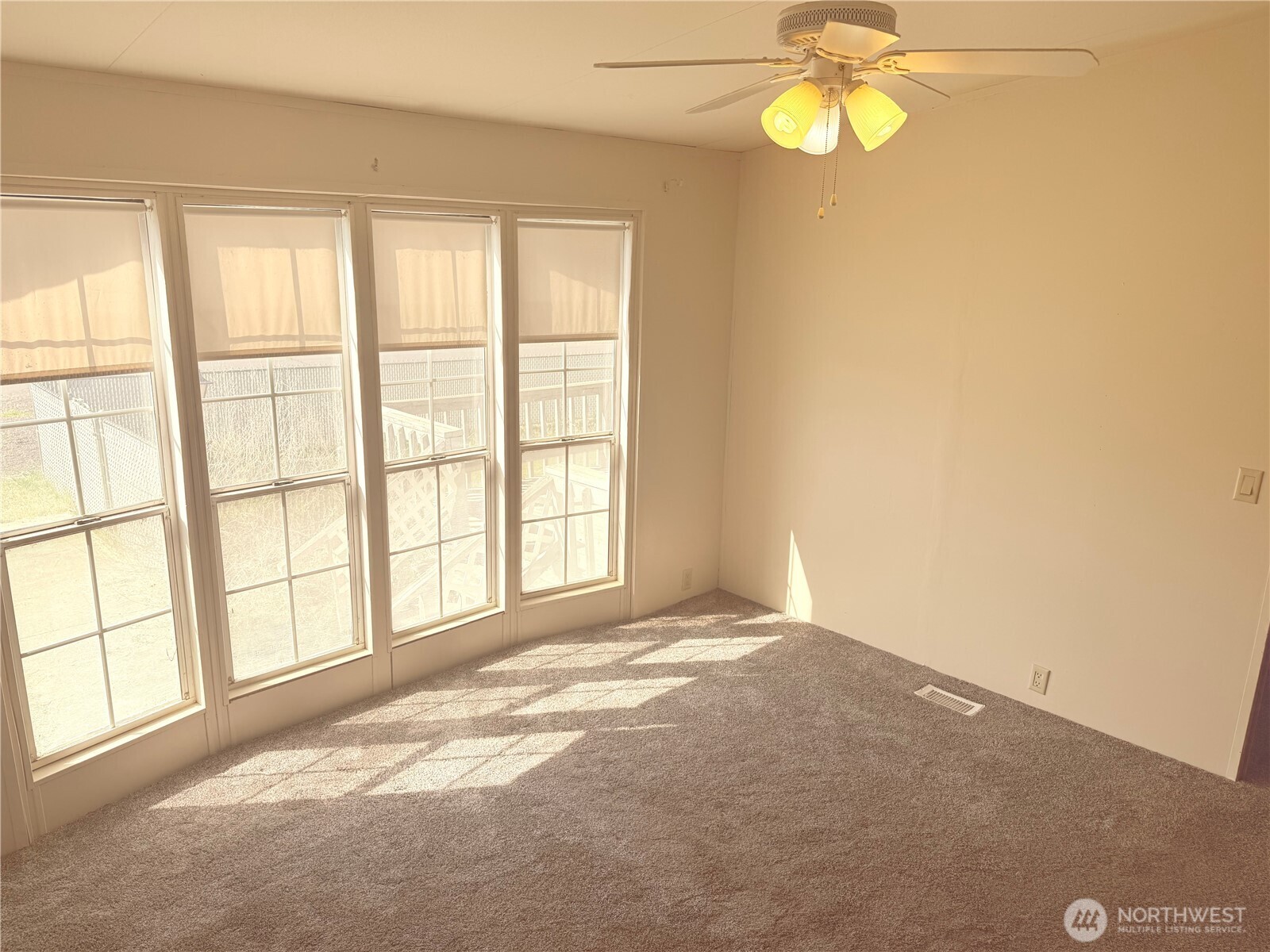 726 E Main Ave #24/25, Soap Lake, WA 98851
