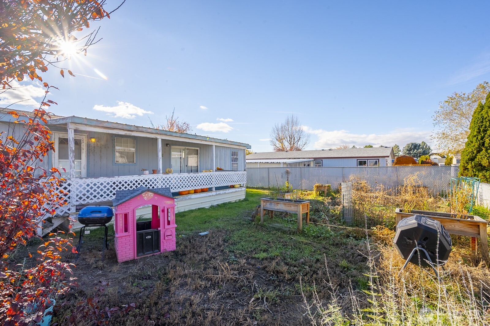 726 E Main Ave #24/25, Soap Lake, WA 98851