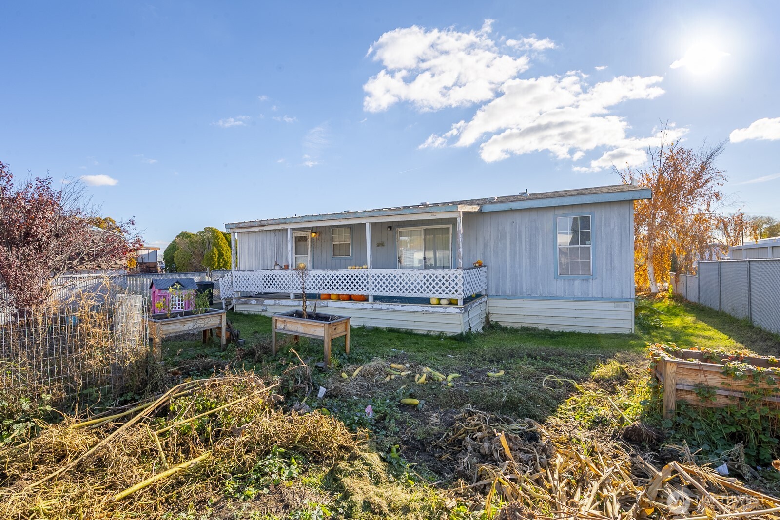 726 E Main Ave #24/25, Soap Lake, WA 98851